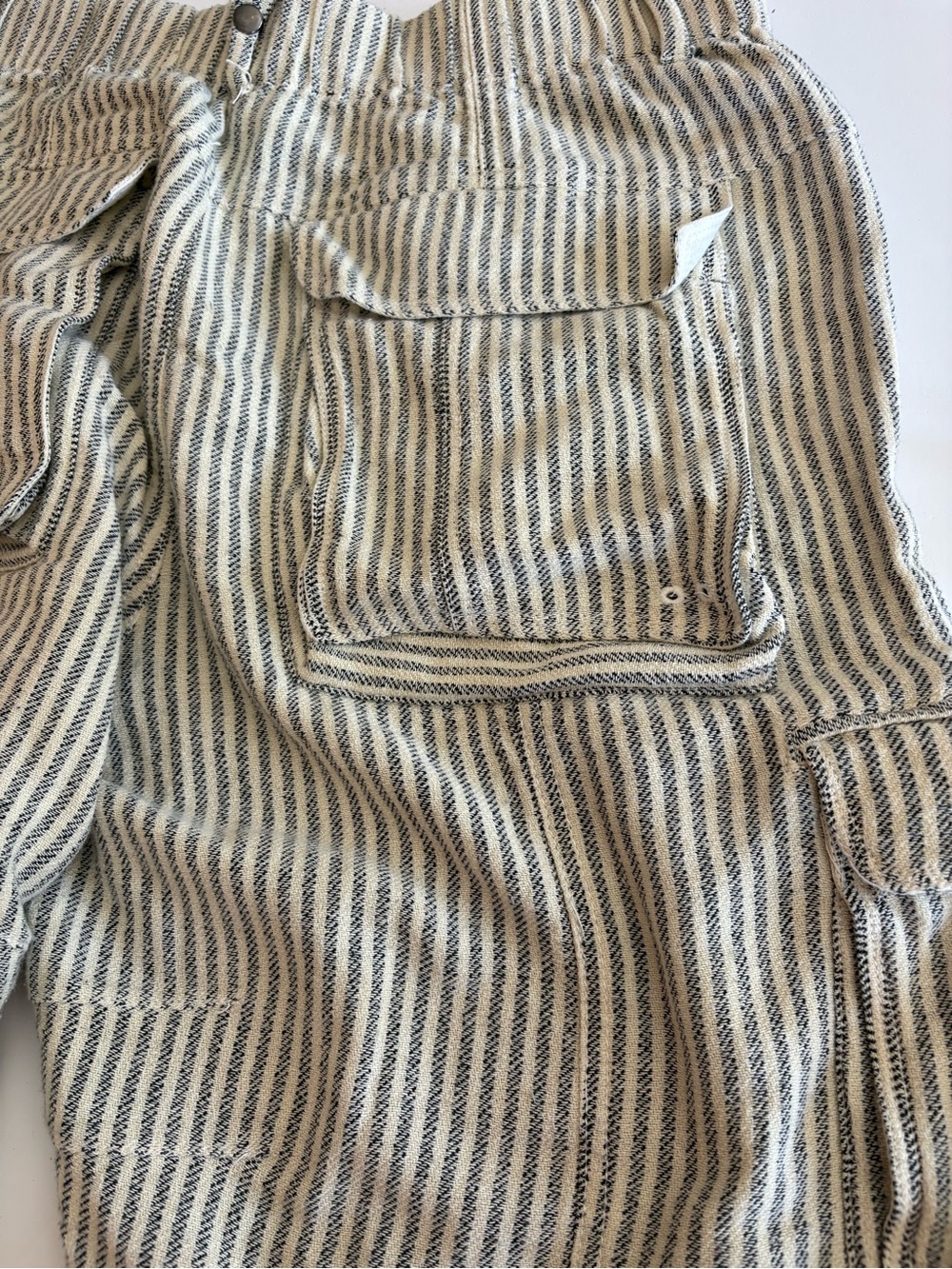 Free People New Cayman cargo Shorts in New moon Sz L - Picture 4 of 6